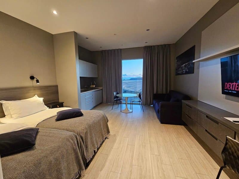 Black Beach Suites