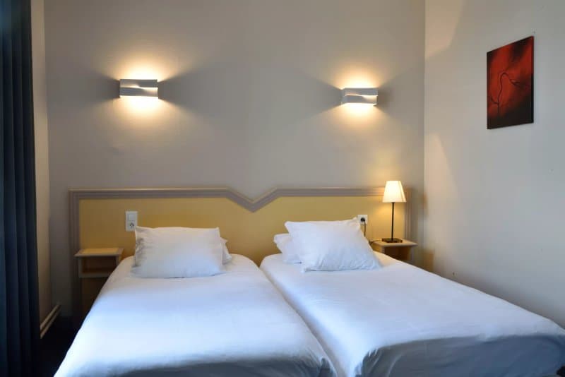 Hôtel A la 12