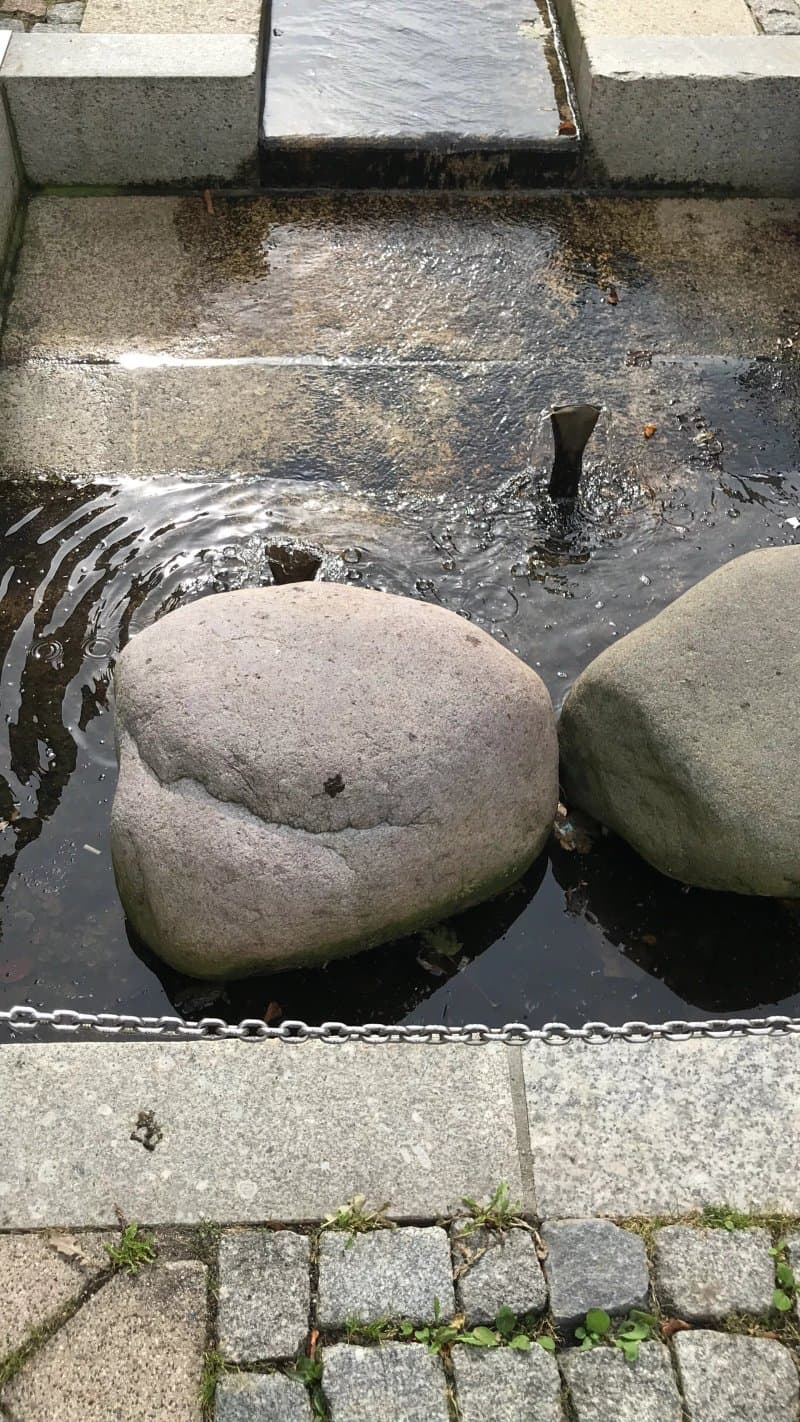 Wasserbrunnen Stadt