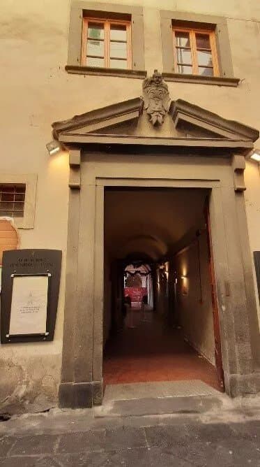 Biblioteca Comunale "Renato Fucini"