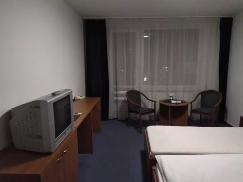 Econo Hotel