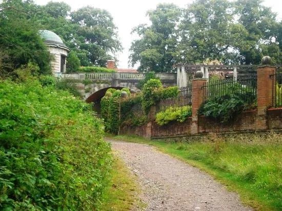 Golders Hill Park