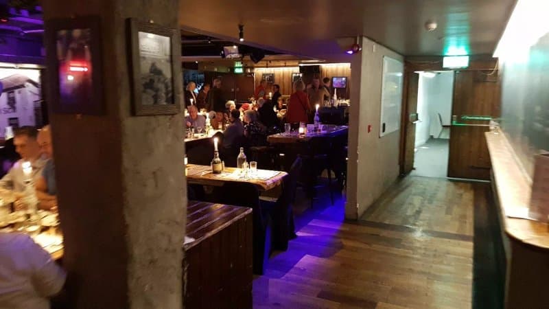 Arlington Hotel and Knightsbridge Bar