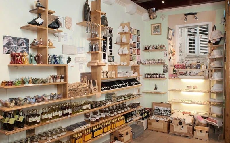 GIFT & ART SHOP MEDUSA