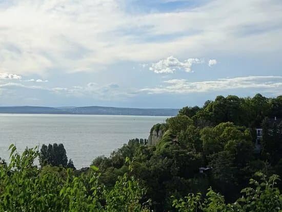 Balatonakarattya Magaspart