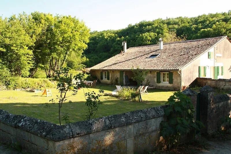 House / Villa - BalogeHouse with character