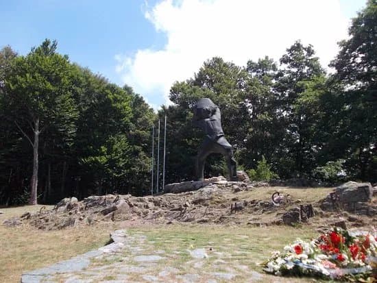 Bear's Stone Monument