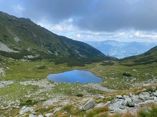 Iezer Lake