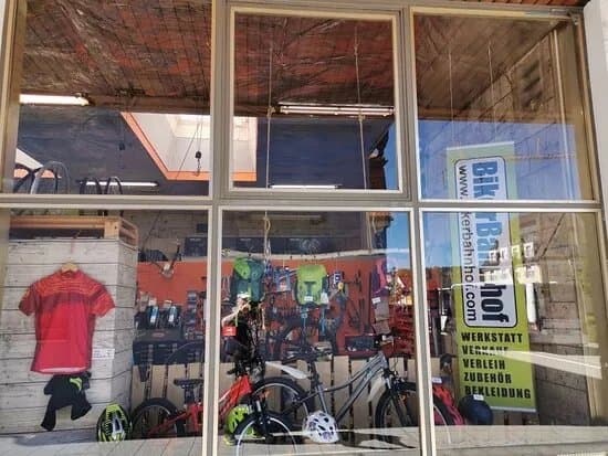 Biker Bahnhof