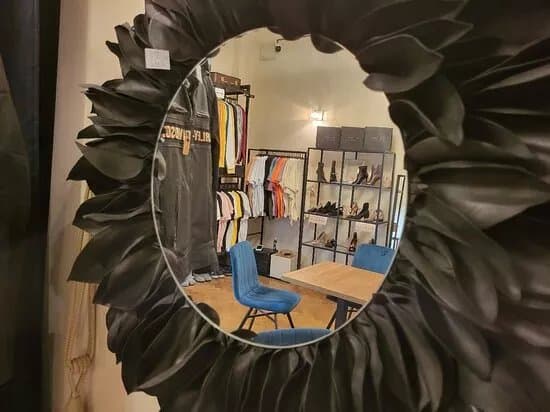 Urban Hub - Din Drag De Bucuresti