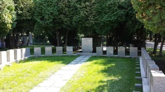 Vojensky Hrbitovy