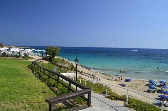 Glyki Nero Beach