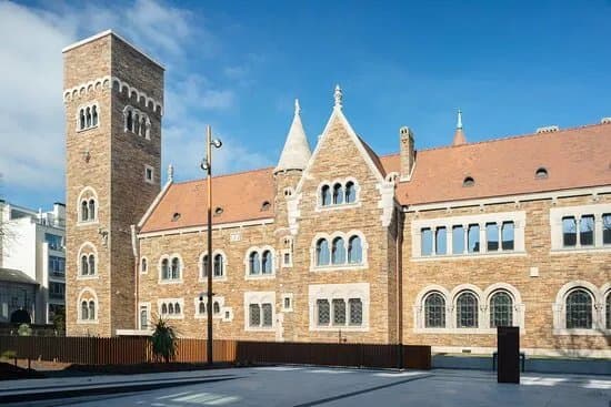 Musee Dobree