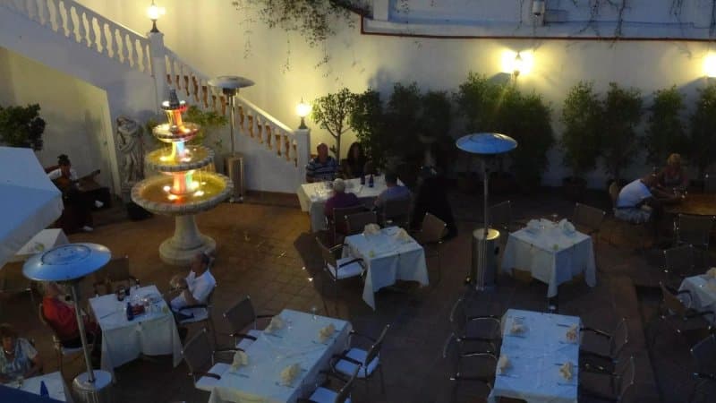 Casa Jardin