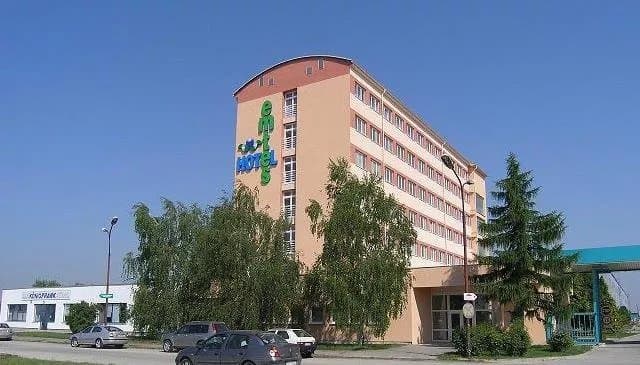 Hotel Emtes
