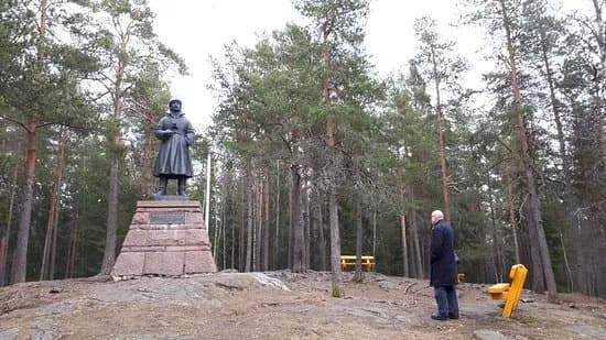 Mannerheimin patsas