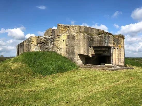 La Batterie d'Azeville (Azeville gun battery)