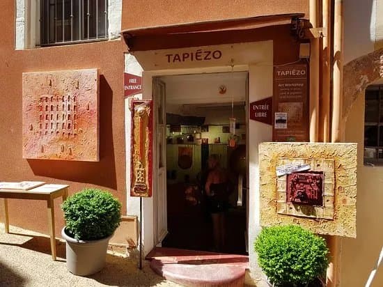 Art Gallery Contemporary Tapiezo