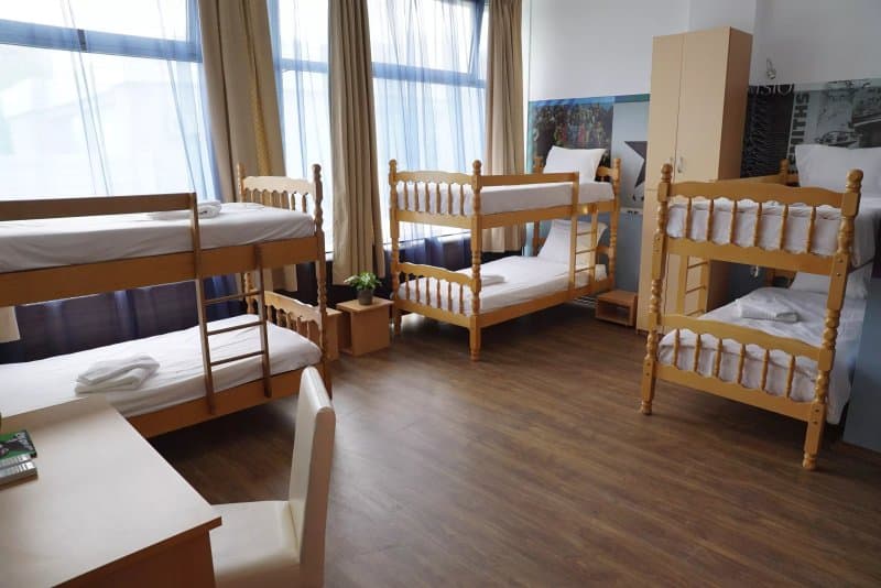 Hostel Log Inn