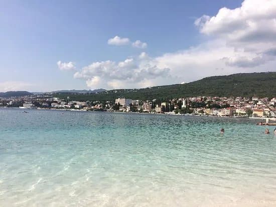 Beach Poli Mora