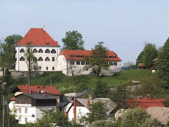 Zaprice Castle