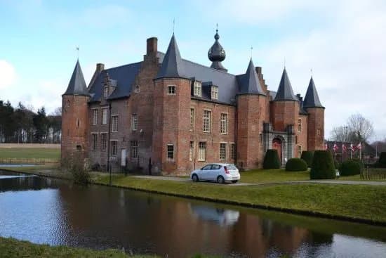 Rumbeke Castle