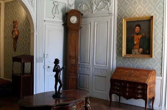 Musee d’Art – Hotel Sarret de Grozon