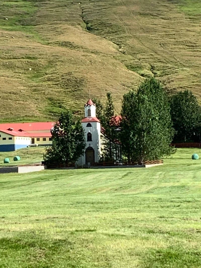 Holtastaoakirkja