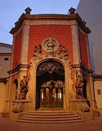 Splendid Palace
