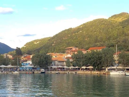 Cave Bar - Ponti Vasiliki