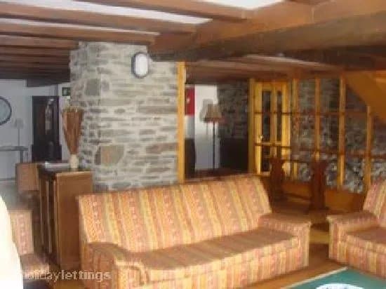 Chalet Font