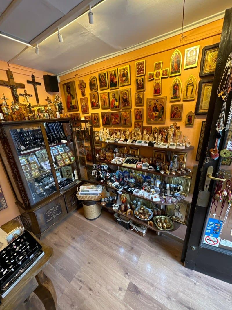 Artikon Gift Shop