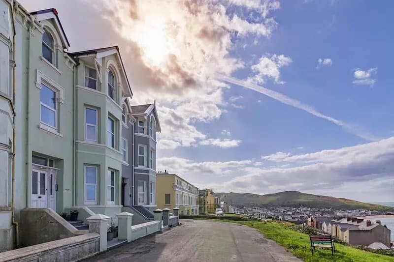 Creg Malin View - an apartment that sleeps 4 guests in 2 bedrooms