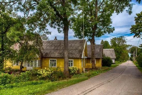Kukuteliai Village