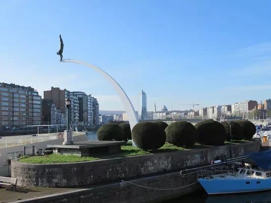 Le plongeur et son arc