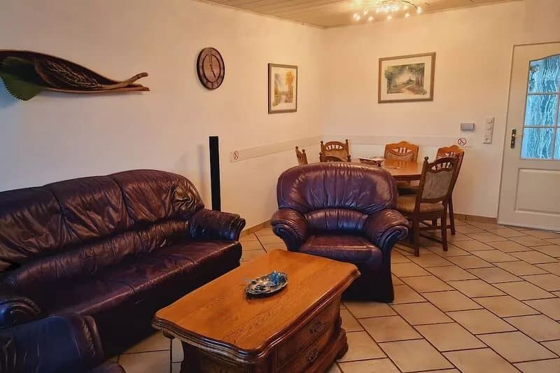"Auberge-Jolie" - Central living with space and comfort at a fair price