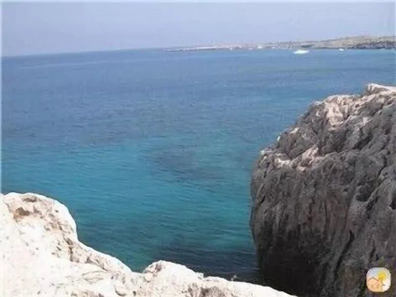 A 3 minute walk to the beach