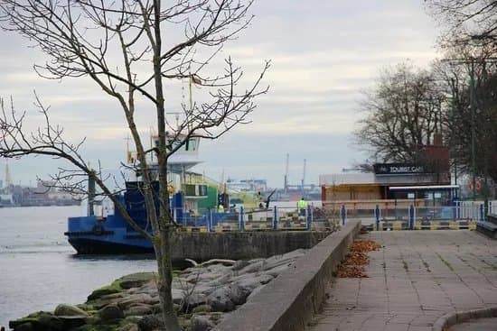 Smiltynes Ferry