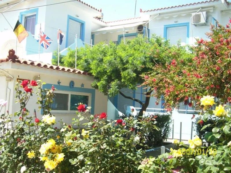 Velonas Rooms