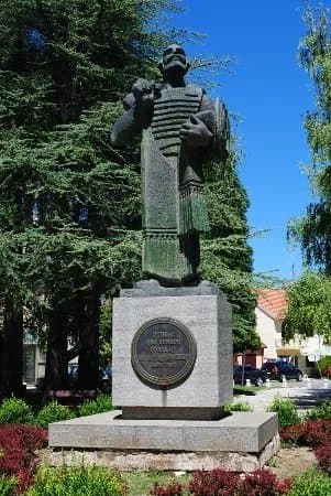 Monument to Ivan Crnojevic