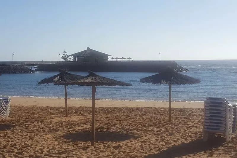Beautiful, spacious villa, heated pool, sleeps eight, with quality furnishings