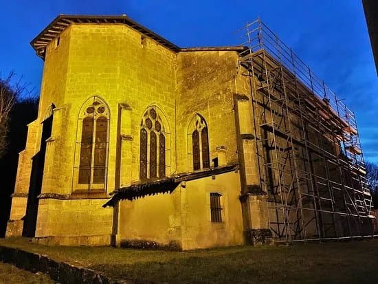 Eglise fortifiee Saint-Leger de Gironville