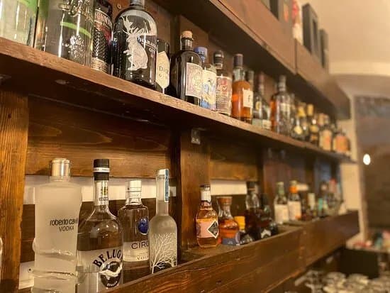 Hemingway Cult & Bar