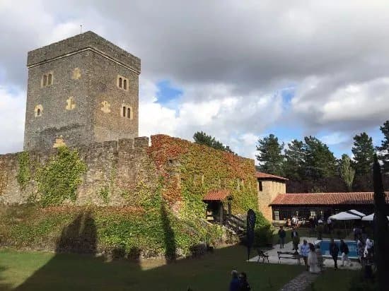 Museo de Coches Clasicos y Antiguos Torre Loizaga