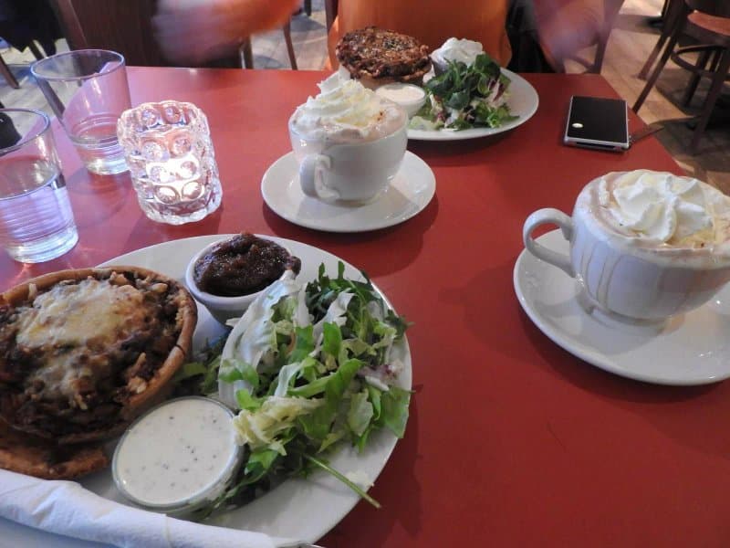 Sufistinn Book Cafe