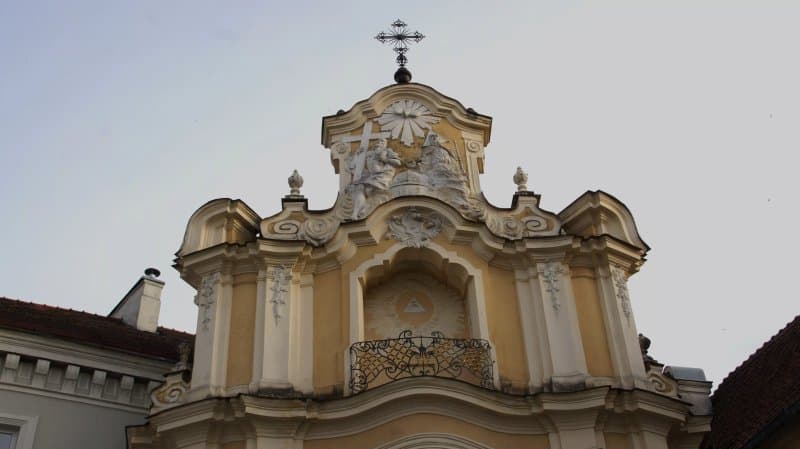 Gate Ausros