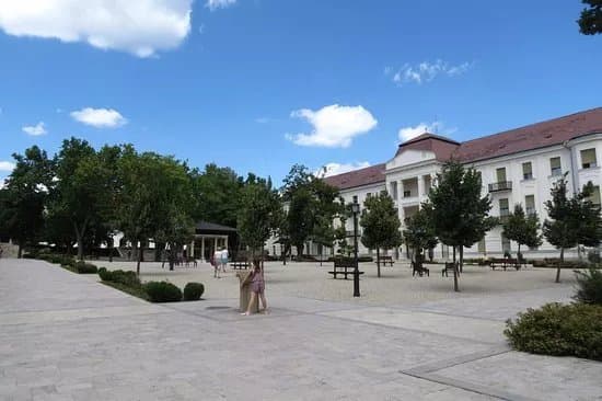 Kossuth Lajos Drinking Hall