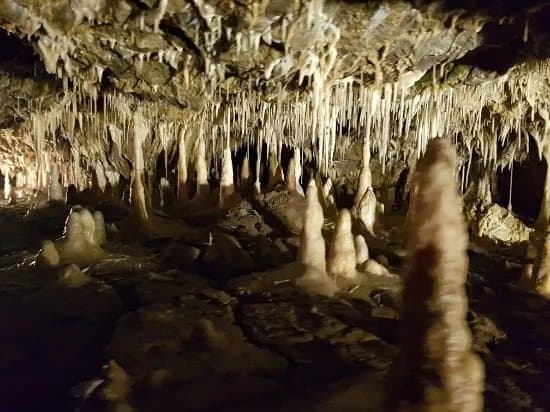 Vazecka Cave