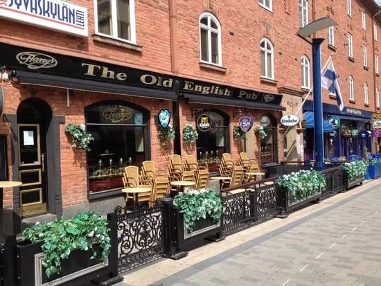 Harry's - The Old English Pub