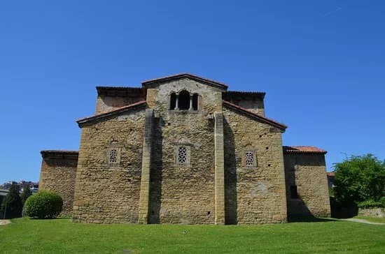 San Julian de los Prados